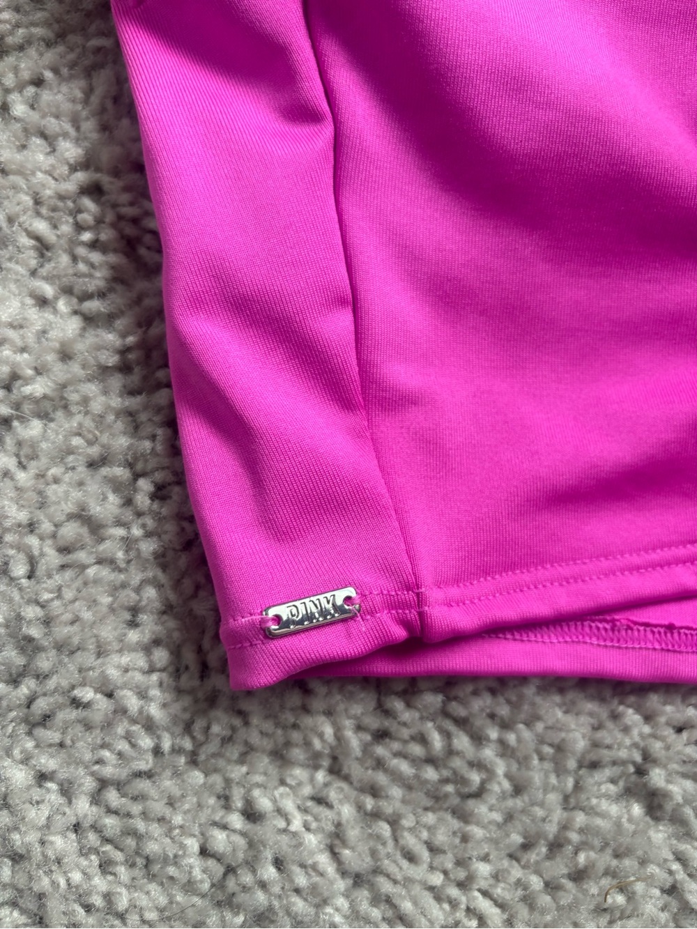 PINK Victoria's Secret Hot Pink Lace-Up Crop Sports Bra - Picture 6 of 6